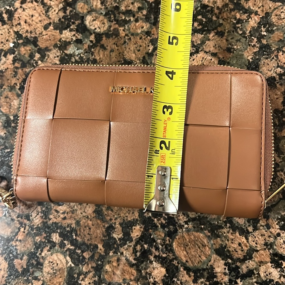 Michael Kors Jet Set Travel Woven Leather Wristlet - Picture 13 of 15